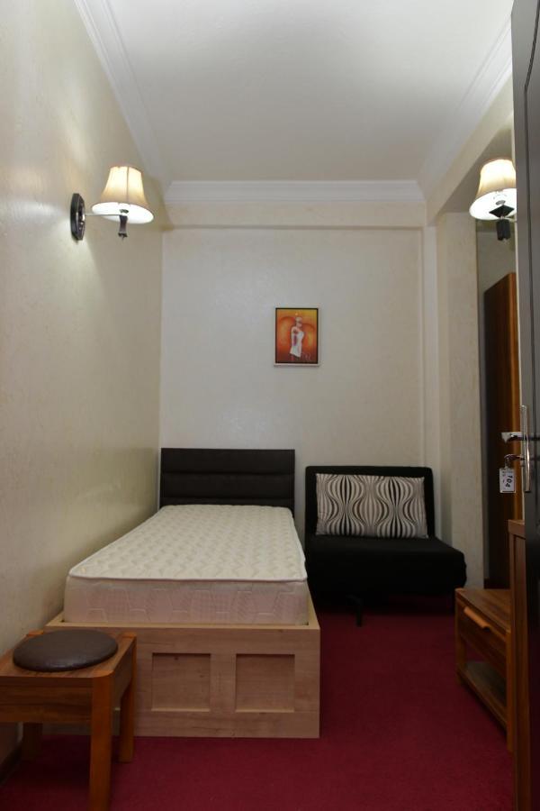 Antika Hotel Batumi Luaran gambar