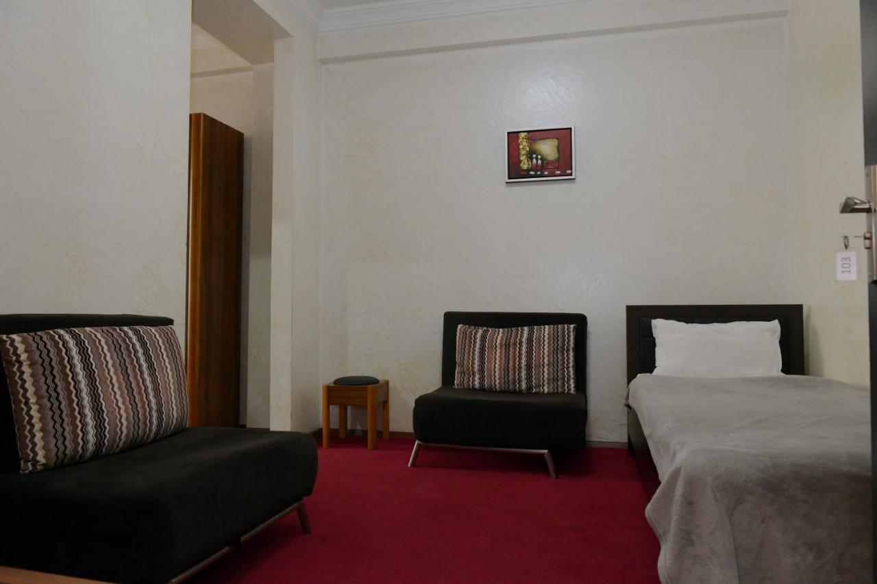 Antika Hotel Batumi Luaran gambar